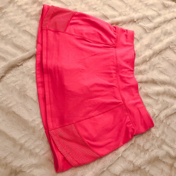 Tennis skirt - Picture 1 of 3